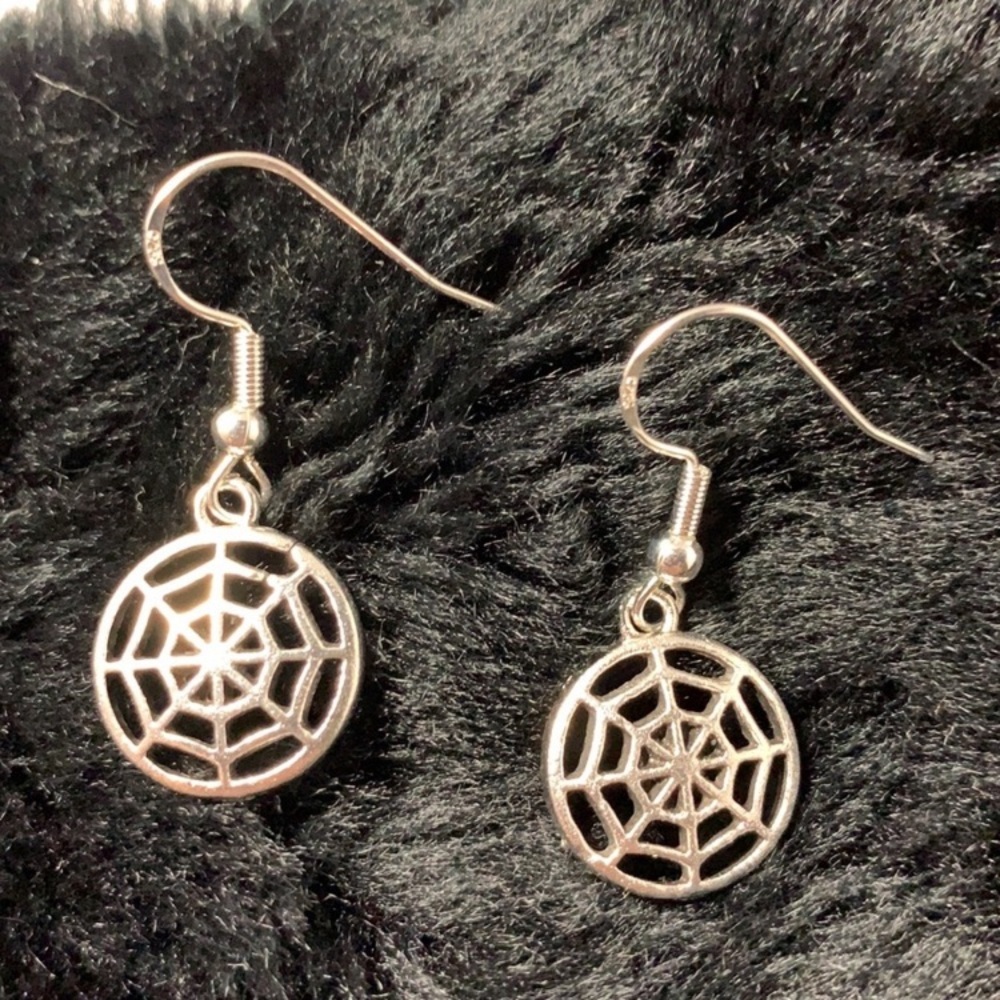 🖤🖤🖤Spider Web Halloween Earrings - Picture 1 of 8